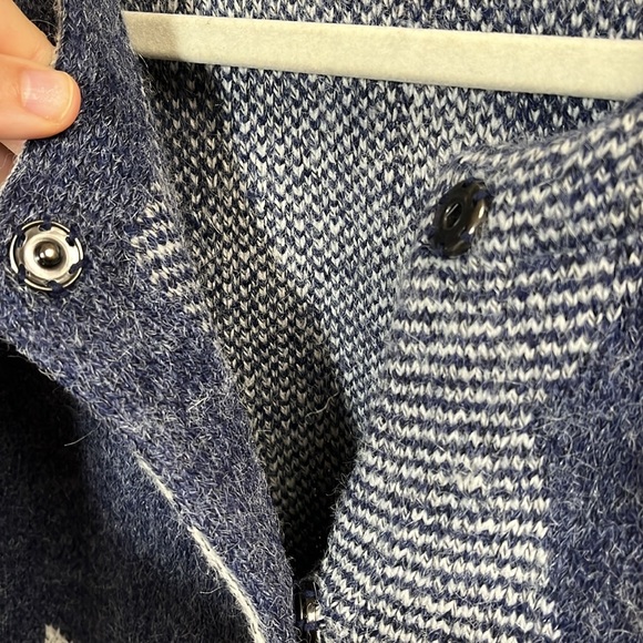 Geometric Tivoli of Ireland Cardigan - Picture 5 of 5